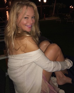 Charlotte Ross feet photo 10
