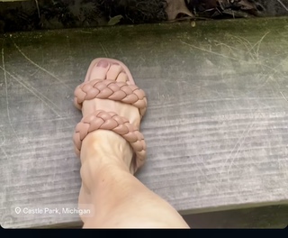 Charlotte Ross feet photo 4