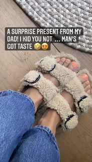 Charlotte Salt feet photo 1