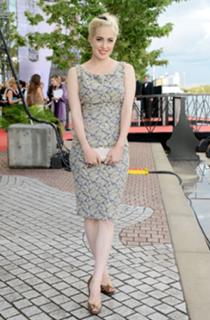 Charlotte Sullivan feet photo 14