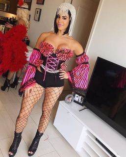 Charly Arnolt feet photo thumbnail