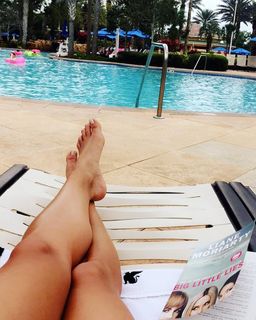 Charly Arnolt feet photo thumbnail