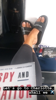 Charly Arnolt feet photo thumbnail