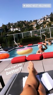 Charly Arnolt feet photo thumbnail