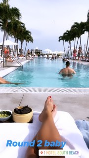 Charly Arnolt feet photo thumbnail