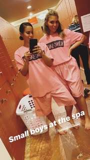 Charly Arnolt feet photo thumbnail