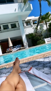 Charly Arnolt feet photo thumbnail