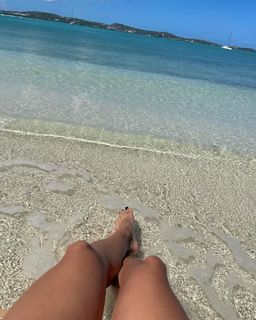 Charly Arnolt feet photo thumbnail