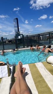 Charly Arnolt feet photo thumbnail