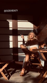 Charly Jordan feet photo thumbnail