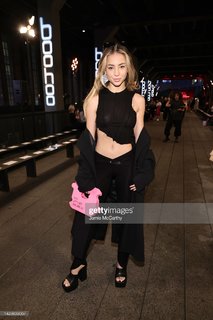 Charly Jordan feet photo thumbnail