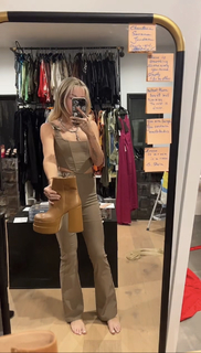 Charly Jordan feet photo thumbnail