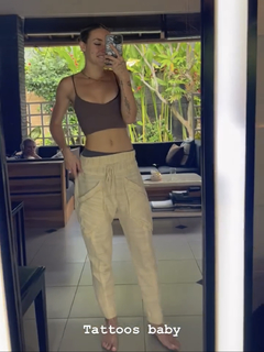 Charly Jordan feet photo thumbnail