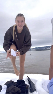 Charly Jordan feet photo thumbnail