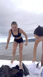 Charly Jordan feet photo thumbnail