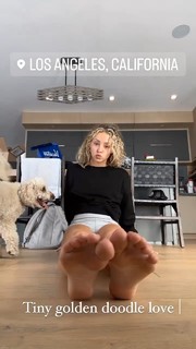 Charly Jordan feet photo thumbnail