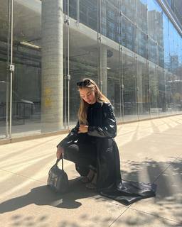 Charly Jordan feet photo thumbnail
