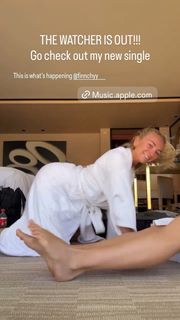 Charly Jordan feet photo thumbnail