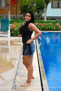 Charmi Kaur feet photo 18