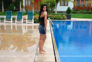 Charmi Kaur feet photo 17