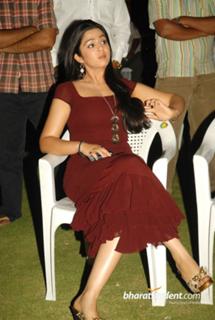 Charmi Kaur feet photo 8