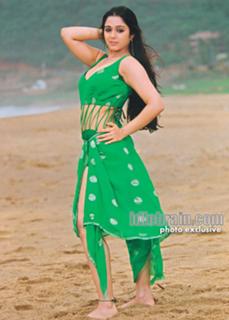 Charmi Kaur feet photo 2