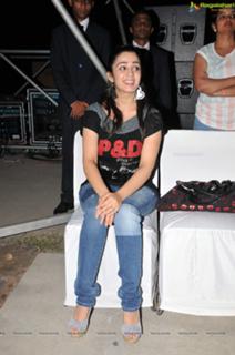 Charmi Kaur feet photo 10