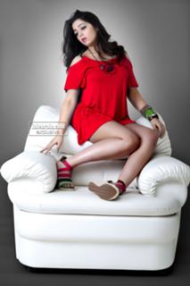 Charmi Kaur feet photo 18