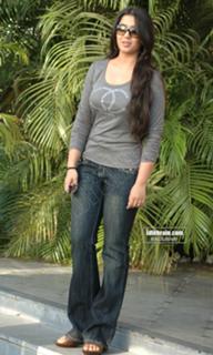 Charmi Kaur feet photo 4
