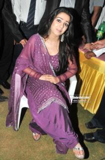 Charmi Kaur feet photo 16