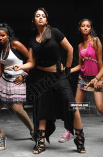 Charmi Kaur feet photo 15