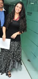 Charmi Kaur feet photo 3