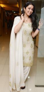 Charmi Kaur feet photo 20