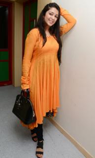 Charmi Kaur feet photo 8