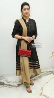 Charmi Kaur feet photo 9