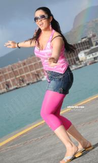 Charmi Kaur feet photo 4