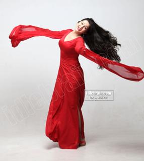 Charmi Kaur feet photo 13