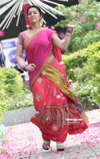 Charmi Kaur feet photo 4