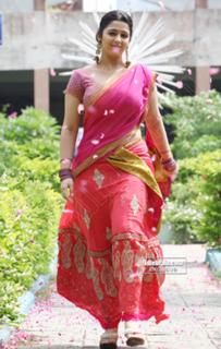 Charmi Kaur feet photo 18