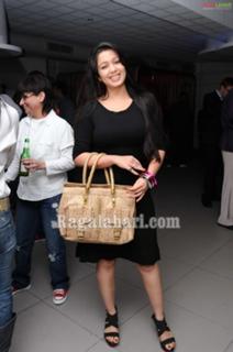 Charmi Kaur feet photo 16