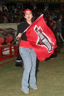 Charmi Kaur feet photo 12