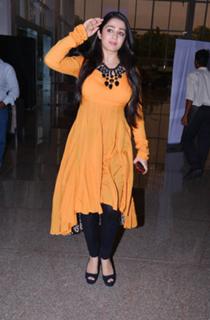 Charmi Kaur feet photo 3