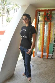 Charmi Kaur feet photo 15