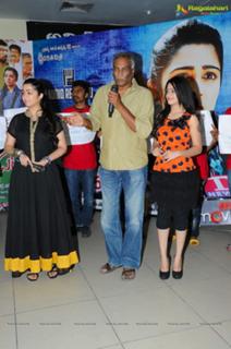 Charmi Kaur feet photo 12