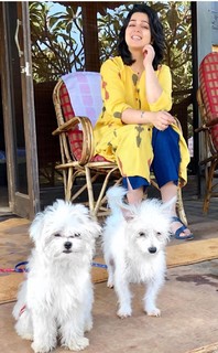 Charmi Kaur feet photo 10