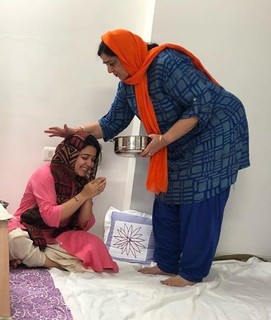 Charmi Kaur feet photo 12