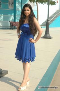 Charmi Kaur feet photo 3