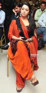 Charmi Kaur feet photo 13