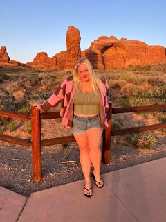 Chelcie Lynn feet photo 13