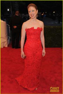 Chelsea Clinton feet photo thumbnail